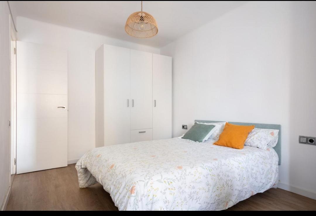 2 Habitaciones Hospitalet L'Hospitalet de Llobregat Bagian luar foto